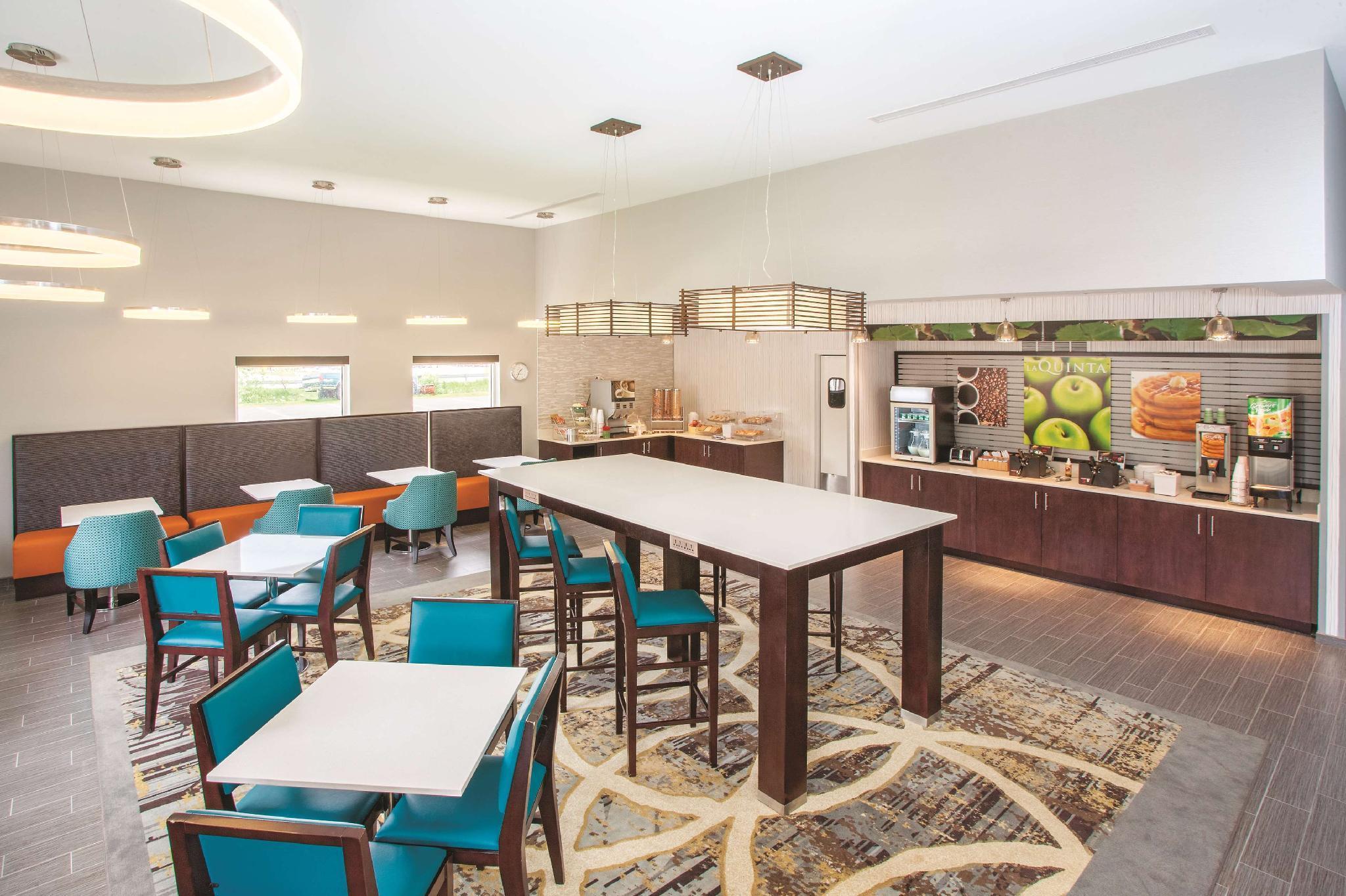 La Quinta By Wyndham Rockford Hotel Buitenkant foto