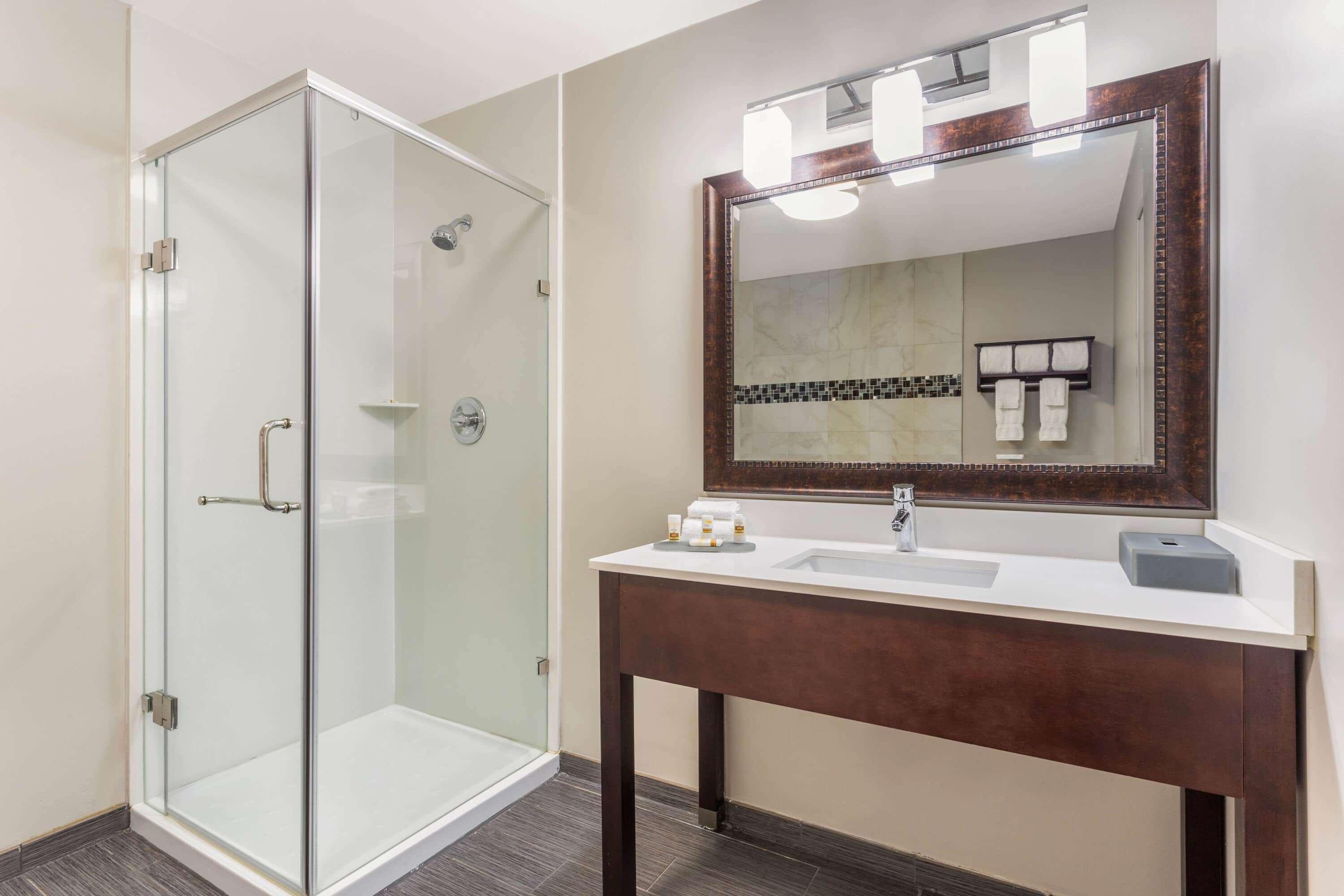 La Quinta By Wyndham Rockford Hotel Buitenkant foto