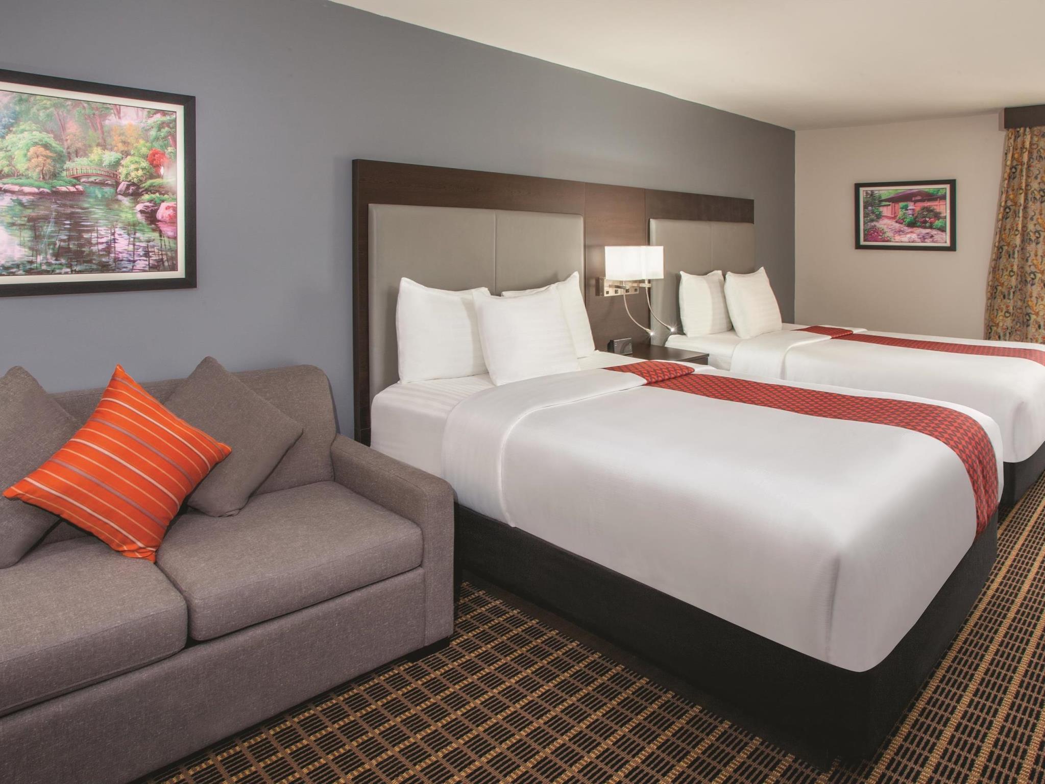 La Quinta By Wyndham Rockford Hotel Buitenkant foto