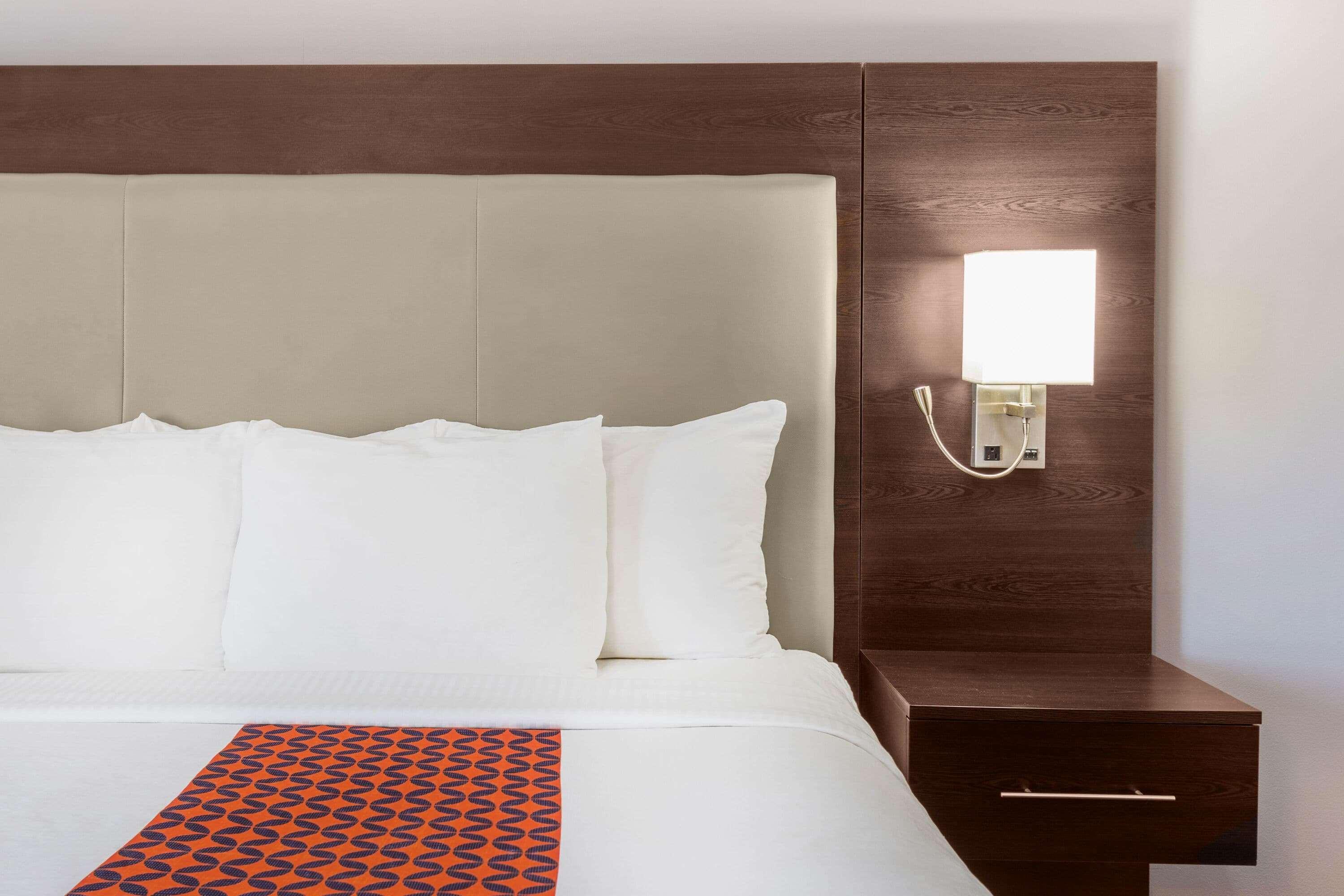 La Quinta By Wyndham Rockford Hotel Buitenkant foto