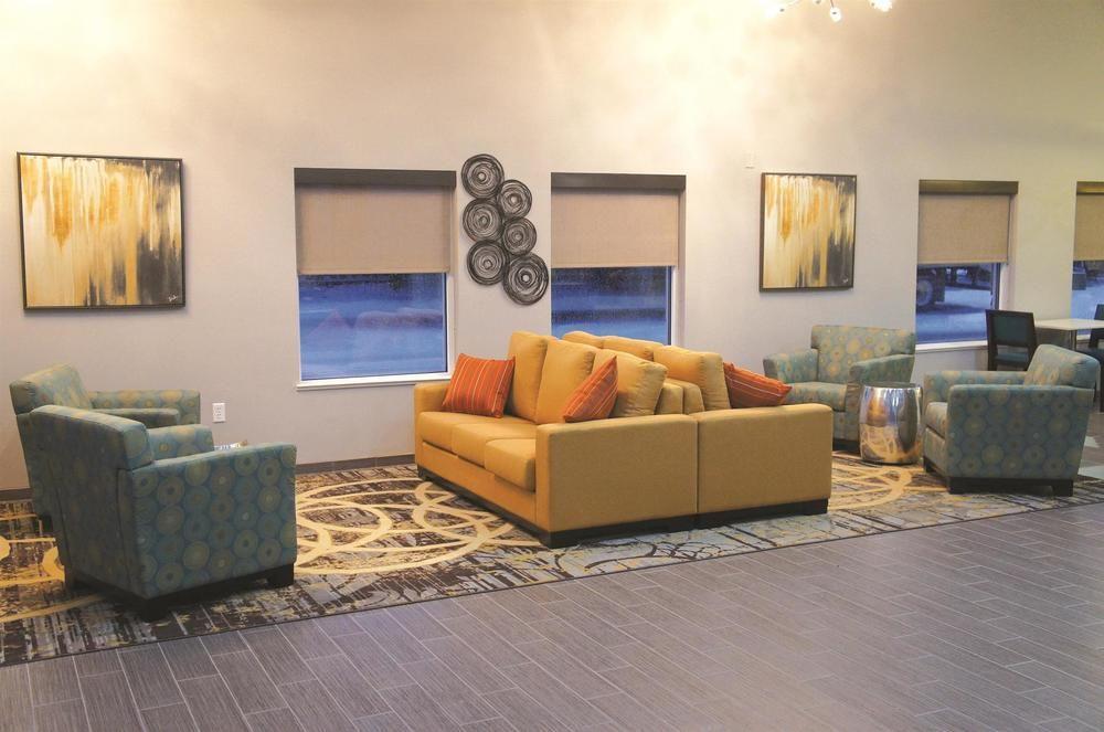 La Quinta By Wyndham Rockford Hotel Buitenkant foto